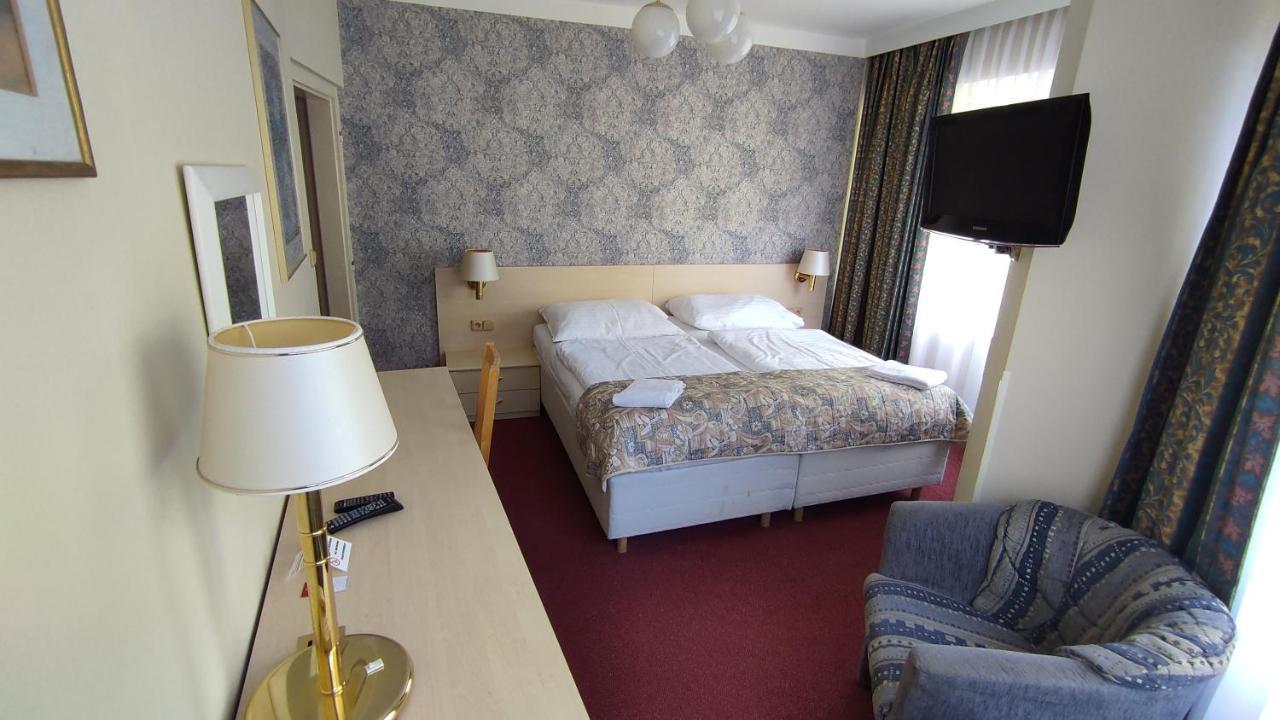Parkhotel Sokolov Ngoại thất bức ảnh